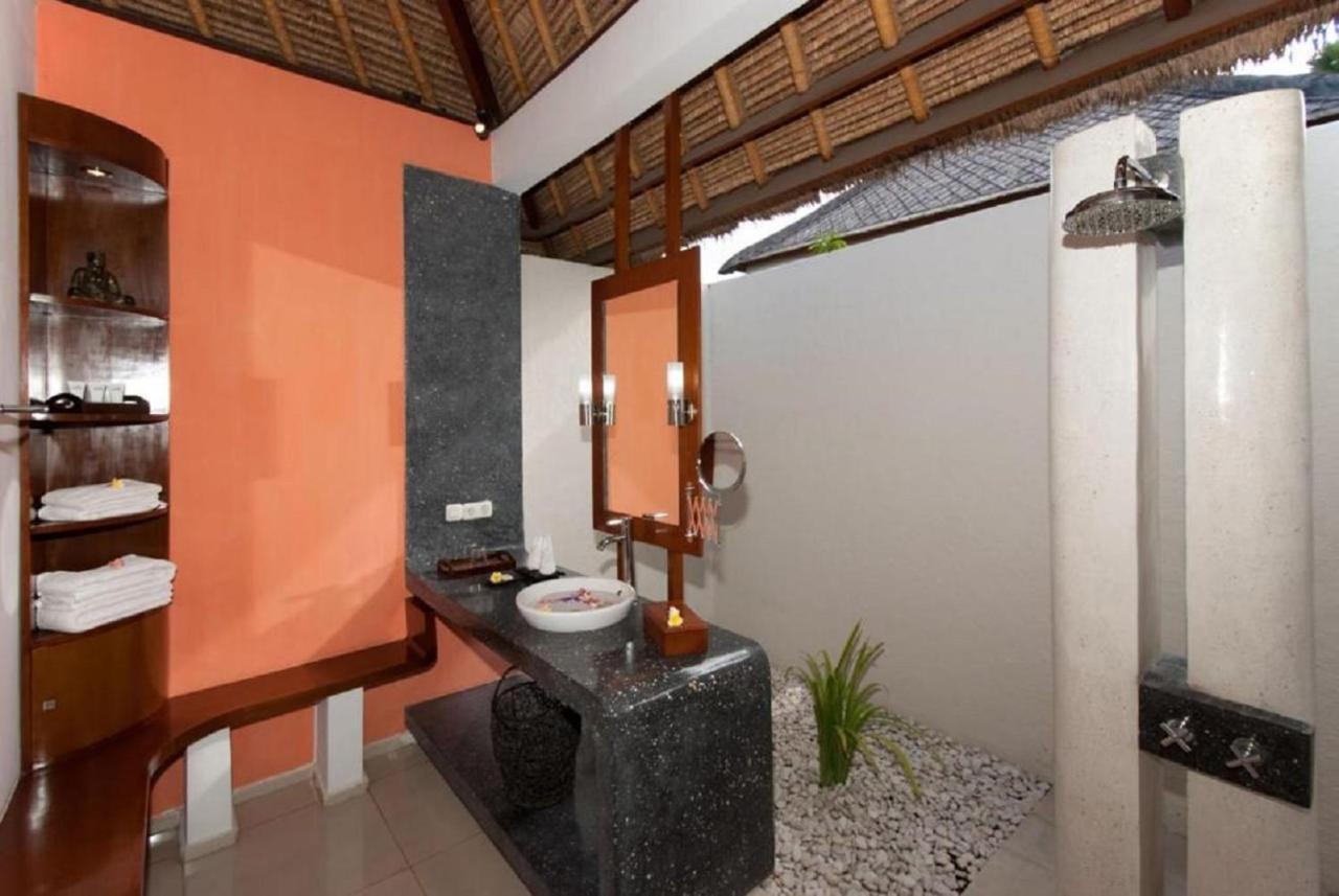 Siddhartha Oceanfront Resort & Spa Bali คุบู ภายนอก รูปภาพ
