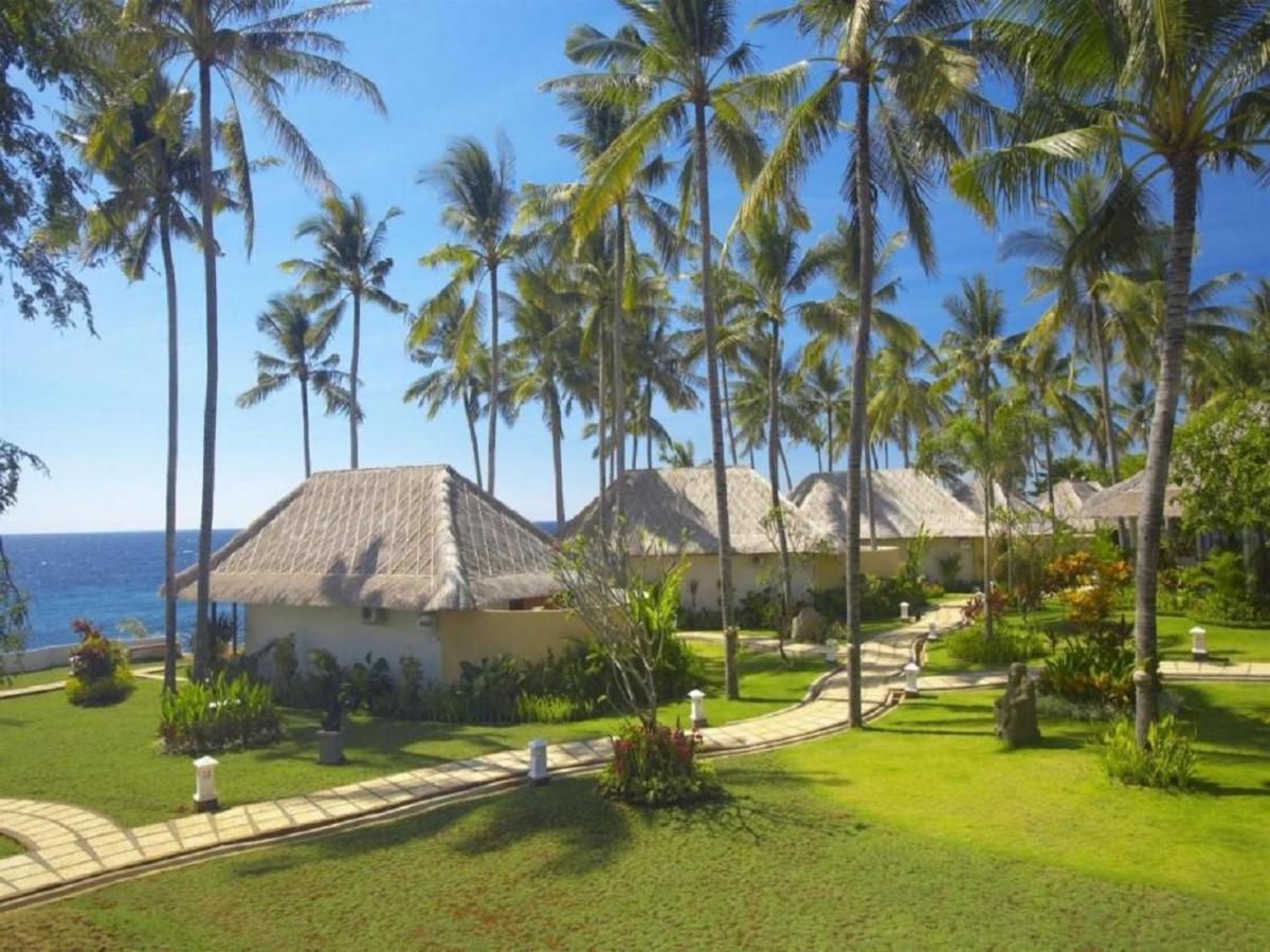 Siddhartha Oceanfront Resort & Spa Bali คุบู ภายนอก รูปภาพ