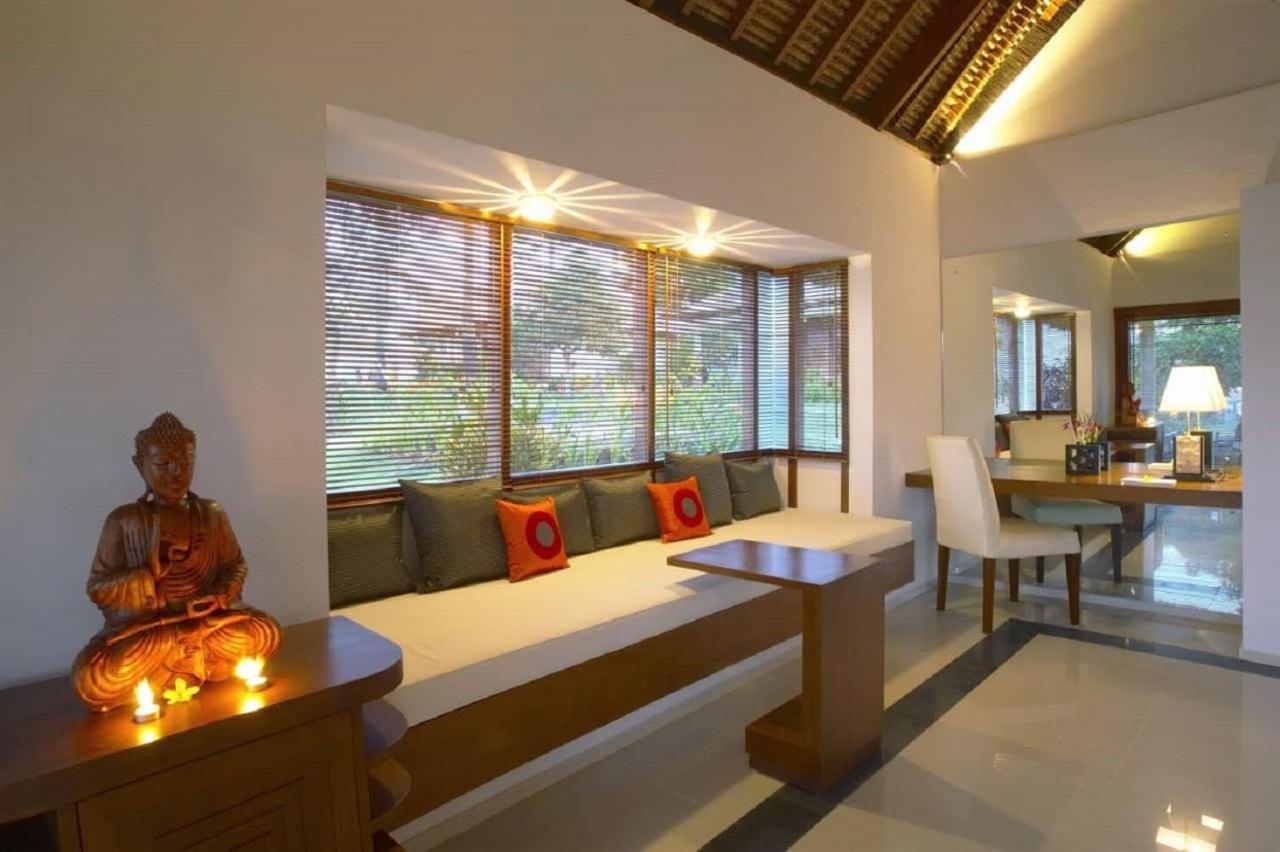 Siddhartha Oceanfront Resort & Spa Bali คุบู ภายนอก รูปภาพ