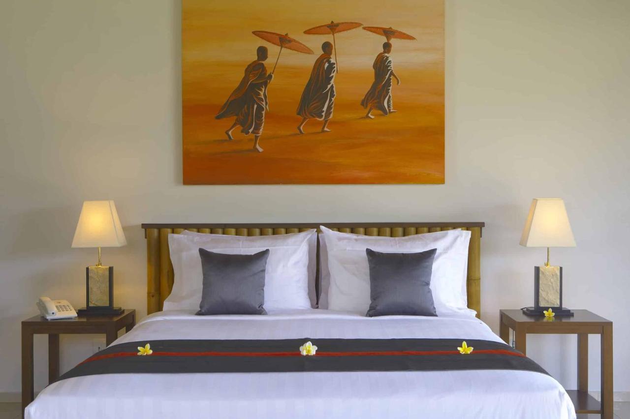 Siddhartha Oceanfront Resort & Spa Bali คุบู ภายนอก รูปภาพ